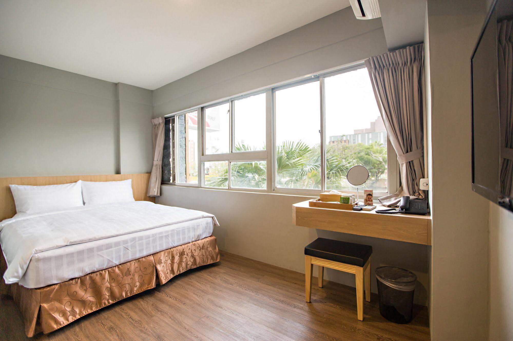 Traveller-Inn Day Moon Hotel Taitung Exterior foto