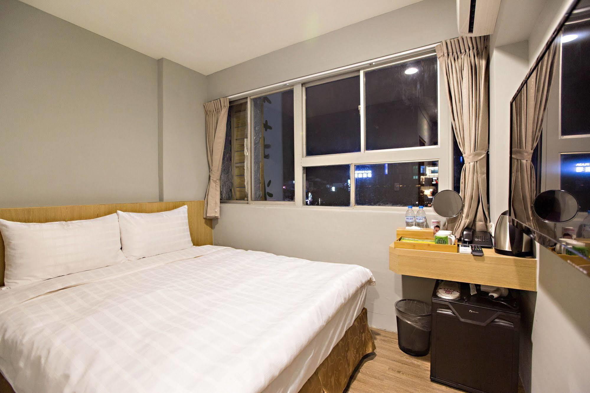 Traveller-Inn Day Moon Hotel Taitung Exterior foto