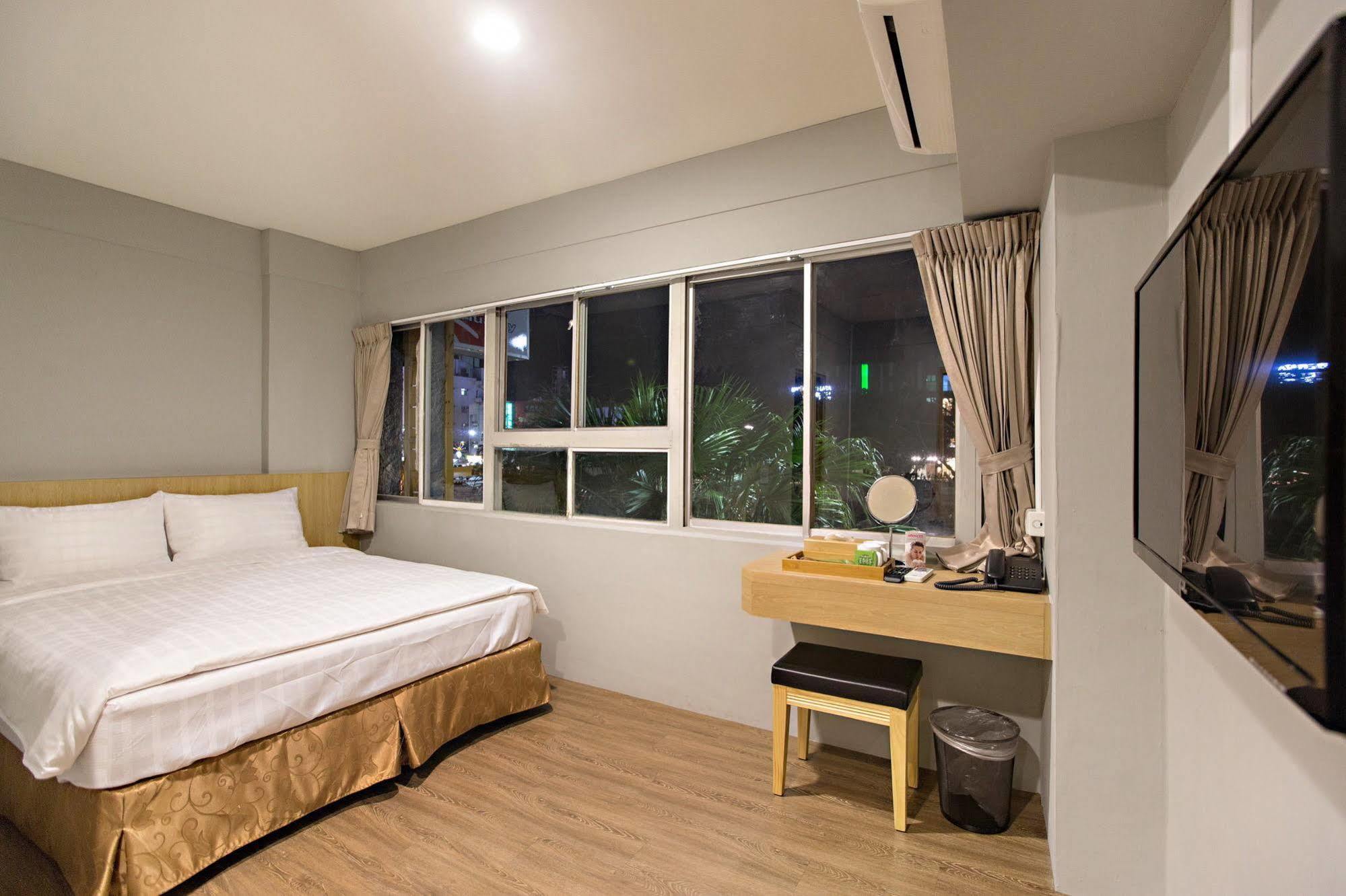 Traveller-Inn Day Moon Hotel Taitung Exterior foto